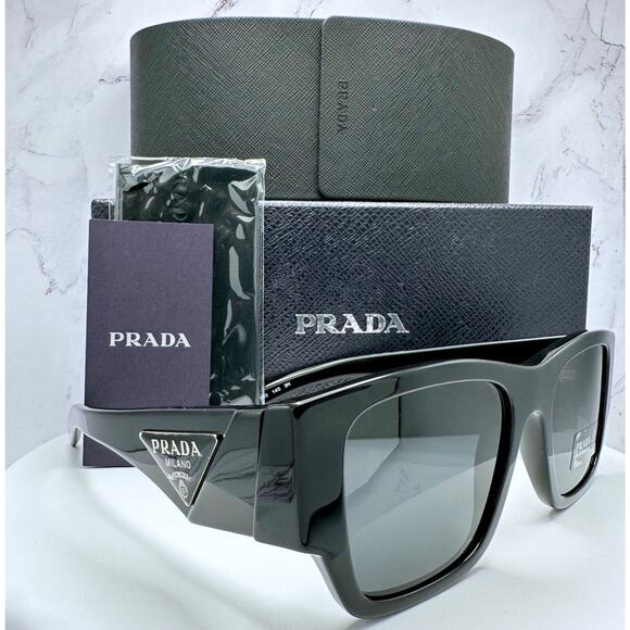 New Prada Sunglasses Black Square Oversized Triangle Plaque Logo Authentic - Picture 1 of 16